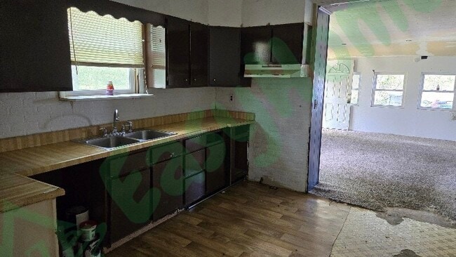 Photo - 500 W Colp Ave