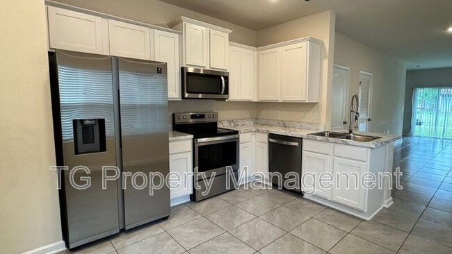 Photo - 7734 Legacy Trl