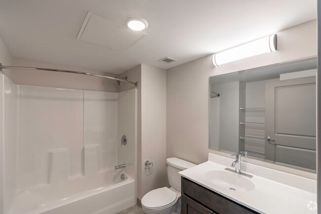 Building E #34: 1BR 1BA, Bathroom