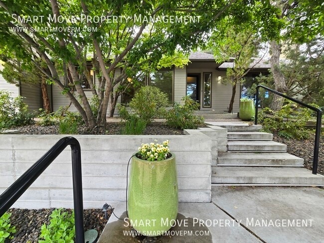 Photo - 945 Hearthstone Dr