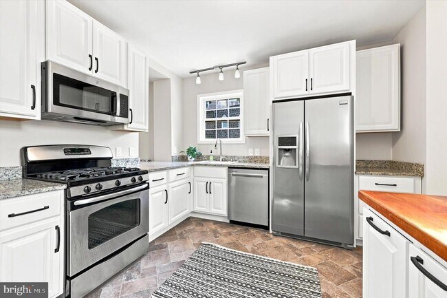 Photo - 1810 Mt Salem Ln