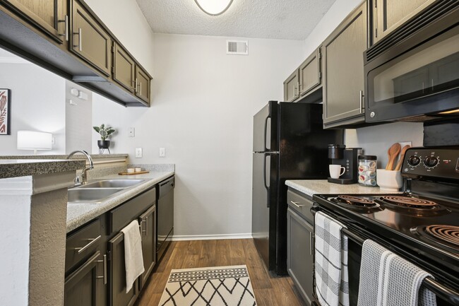 Building Photo - Spring Pointe