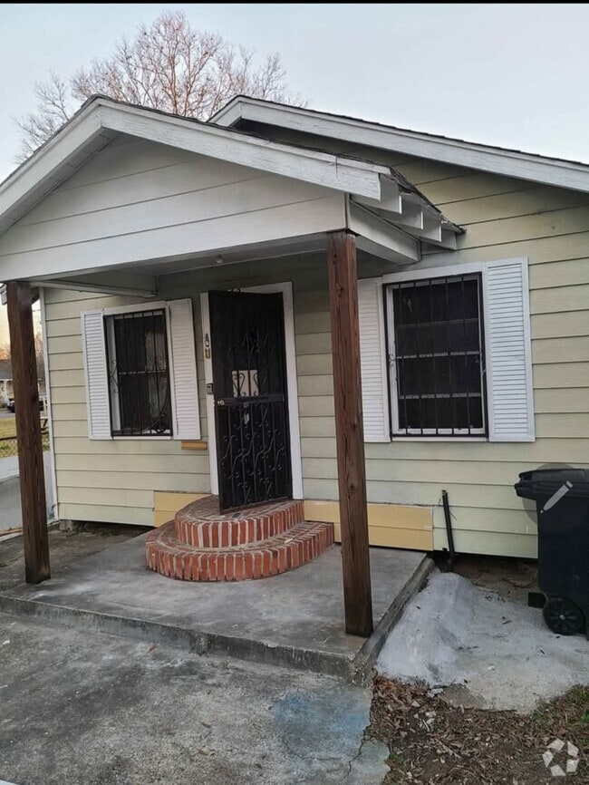 Building Photo - 542 E Buchanan St Rental