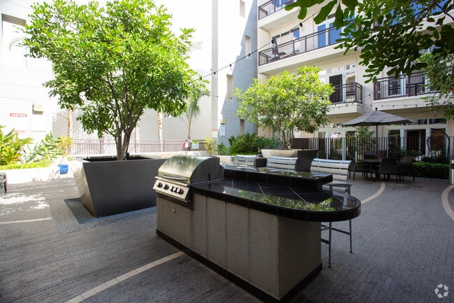 Barbeque - mResidences Miracle Mile