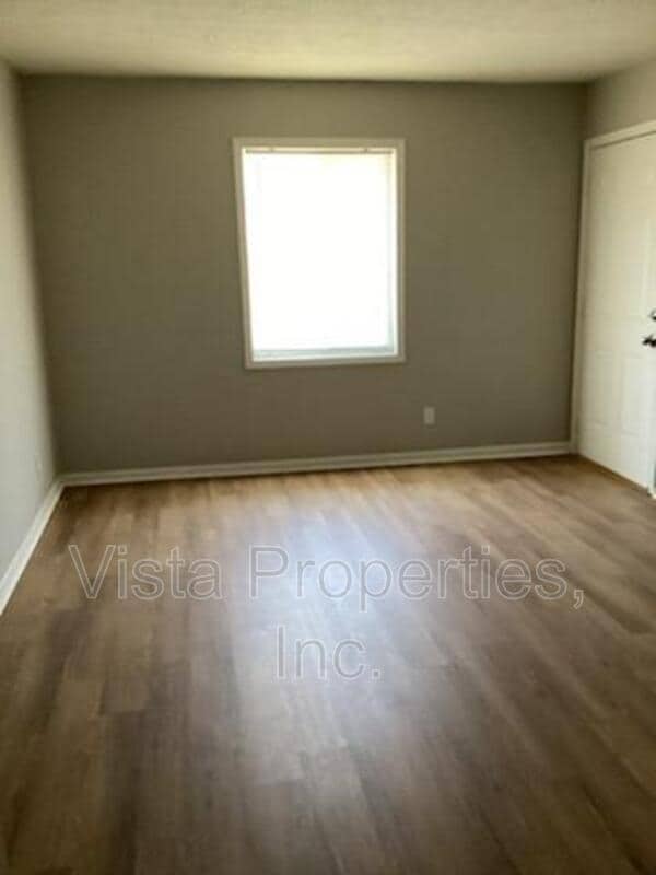 Photo - 4913 Saddlebrook Ln Unidad Apt 4