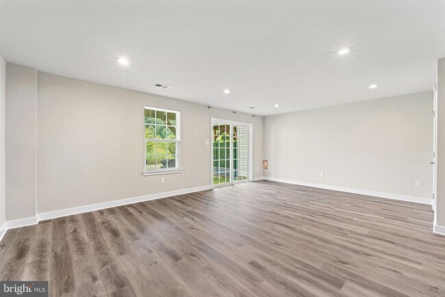 Photo - 2 Sparrow Cir