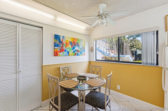 Photo - 15301 Pembridge Ave Unit 43