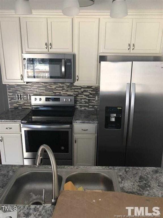 Photo - 3083 Huntleigh Dr