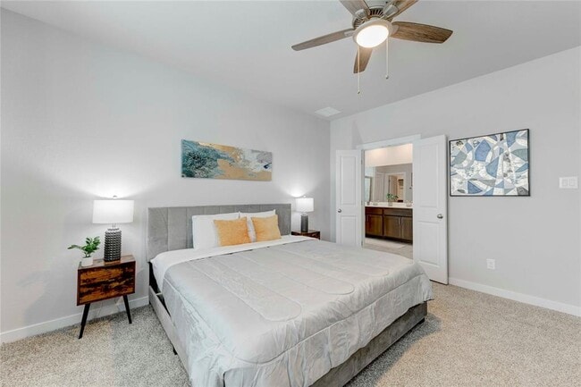 Photo - 520 Clearlake Dr