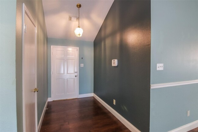 Photo - 17415 Hamilwood Dr