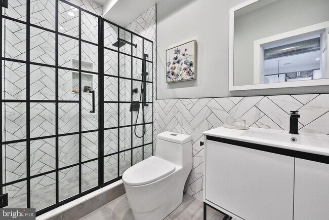 Photo - 1612 Cambridge St Unit 304