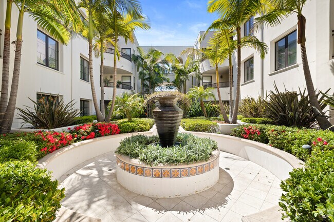 Arte en metro - Metro Art Sherman Oaks Luxury Living