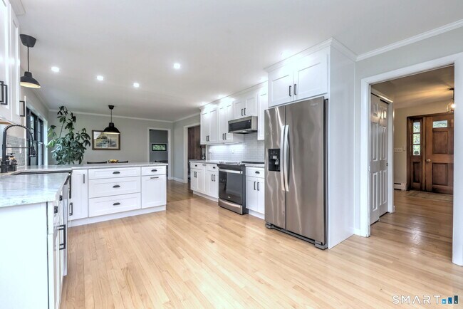 Photo - 79 Meadow Wood Rd