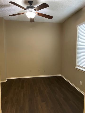 Photo - 902 W Hickory St