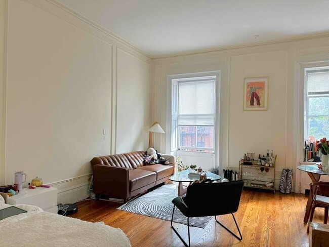 Photo - 107 Beacon St Unit 6