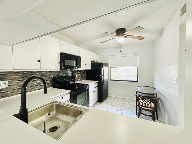 Photo - 7590 Tahiti Ln Unit 101