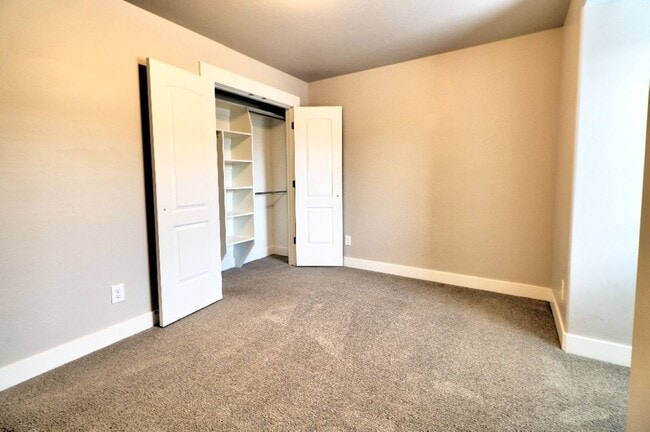 Photo - 3 bed 2.5 bath townhome in Salem