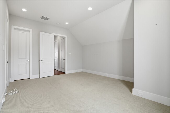 Photo - 4734 Aftonshire Dr