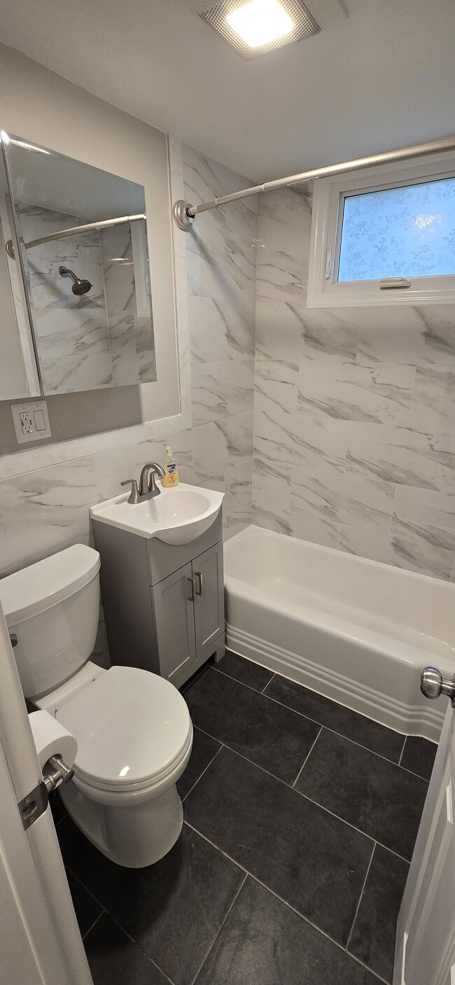 Photo - 895 Warrenville Rd Unit 2