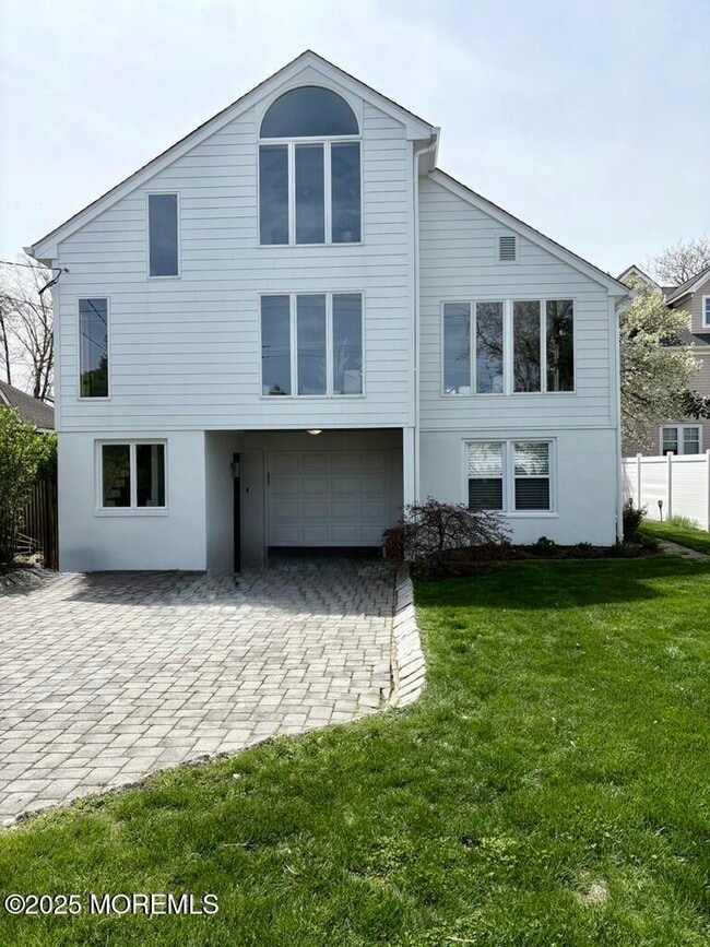Photo - 121 Bridge Ave House