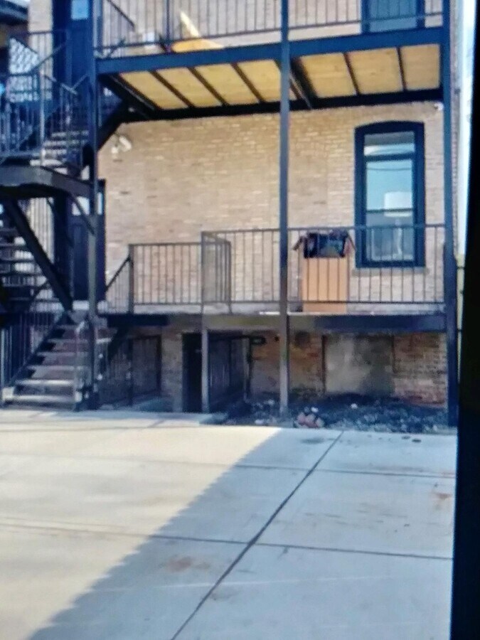 Photo - 3452 W Walnut St