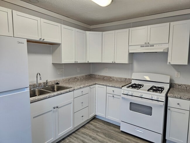 Photo - 2118 E 5th St