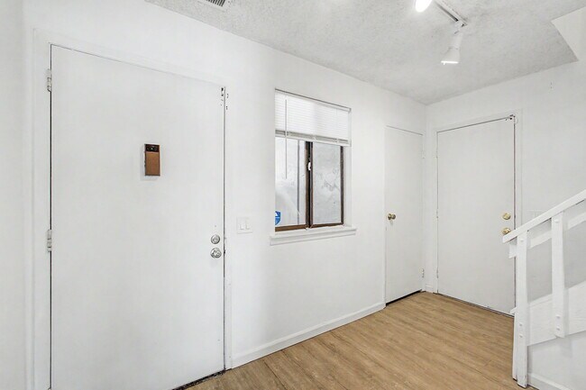 Photo - 12153 Bannock St
