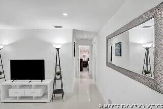 Building Photo - 4314 SW 48th Ct