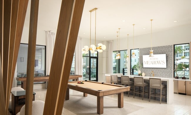 Aventon Meadows