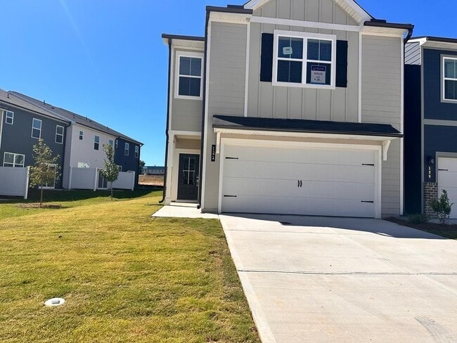 Photo - 121 Founders Dr