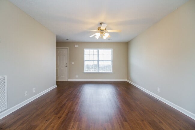 Photo - 3040 Herman B Rader Dr