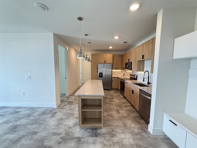 Building Photo - 2520 Washington Ave Unit C1-321