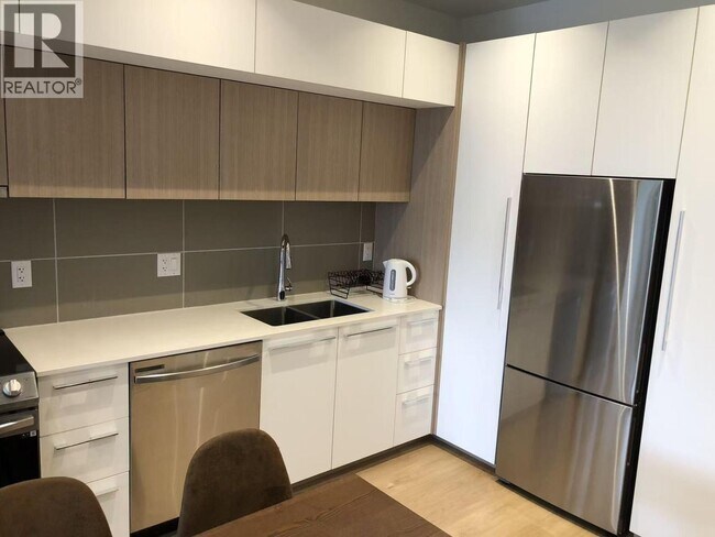 9888 University Crescent Unit 6F
