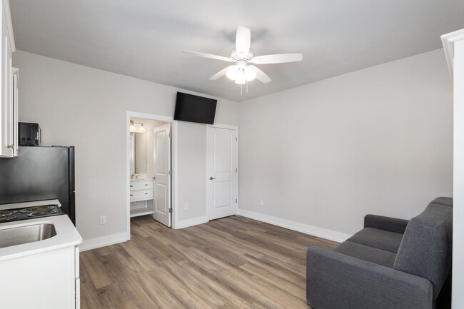 Walking Distance to Campus - Ansley Way ST... - Walking Distance to Campus - Ansley Way ST... House