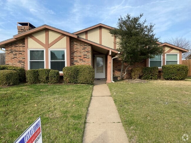 Building Photo - 3713 Glover Dr Rental