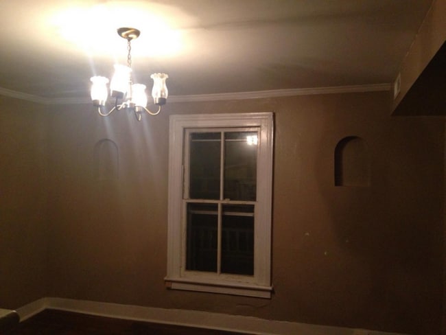 Photo - 301-10 1/2 10 1/2 St NW