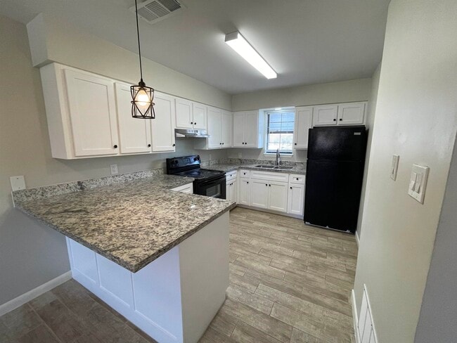 Photo - 3005 E Price St