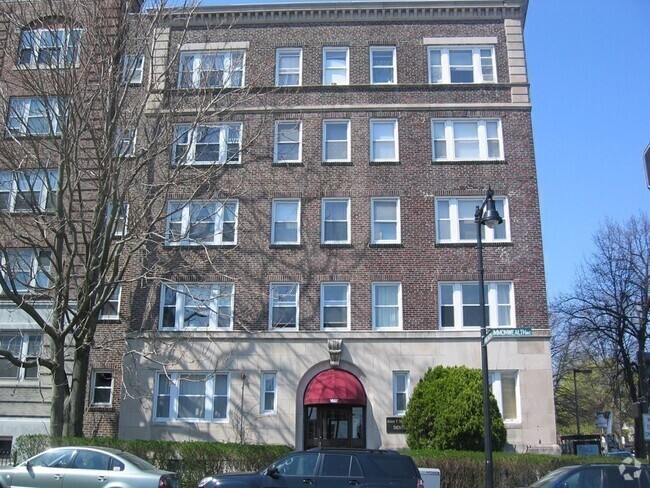 Building Photo - 1607 Commonwealth Ave Unit 1607 Rental