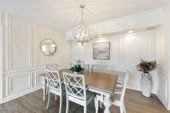 Building Photo - 797 Willowbrook Dr Unit 203