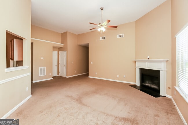 Photo - 74 Lake Crossing Ct