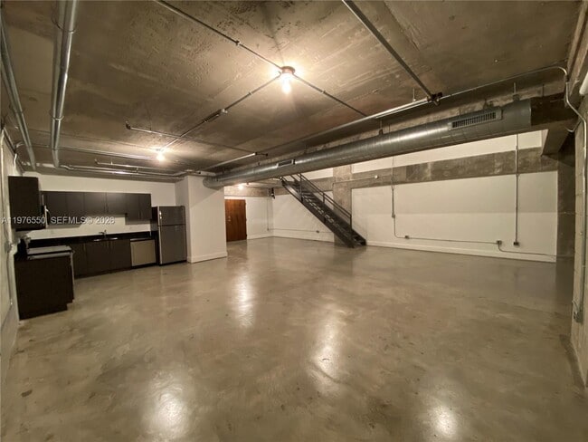 Photo - 1749 NE Miami Ct Unidad 505