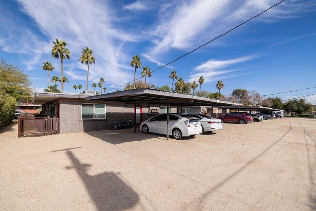 Photo - 813 W 3rd St Unidad B