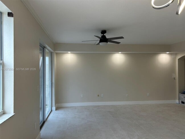 Building Photo - 8964 W Flagler St Unit 209