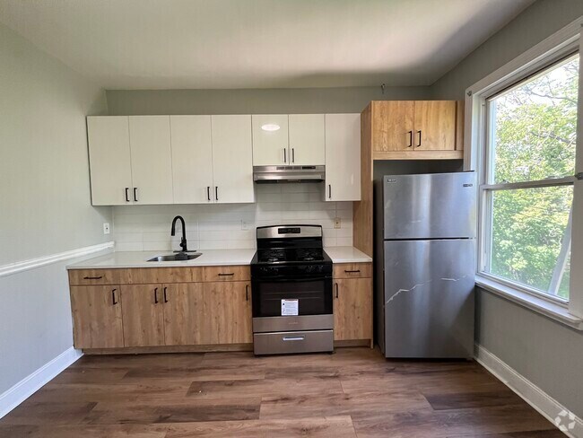 Building Photo - 84 Winfield Ave Unit 2 Rental