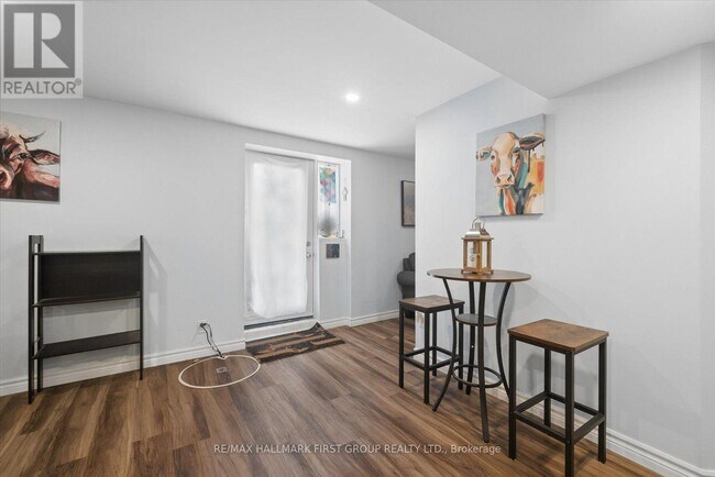 Photo - 16 Rushbrooke Way