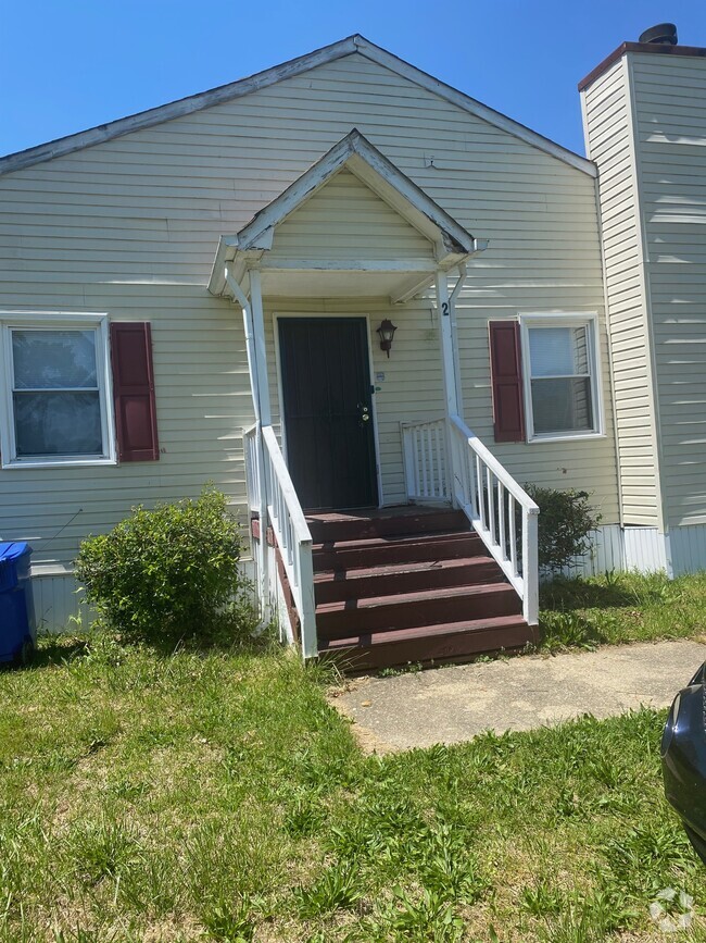 Building Photo - 2 Cooper Dr Rental