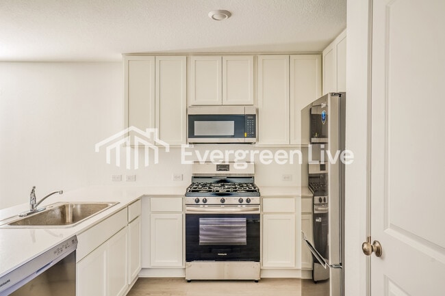 Photo - 732 Magnolia Creek Dr