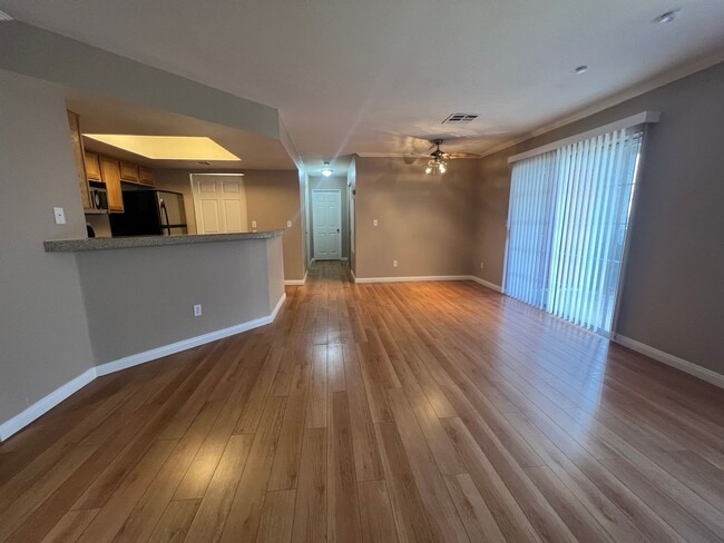 Photo - Don't Miss Out!! Move In Today! 2 Bed 2 Ba... Unit 1060
