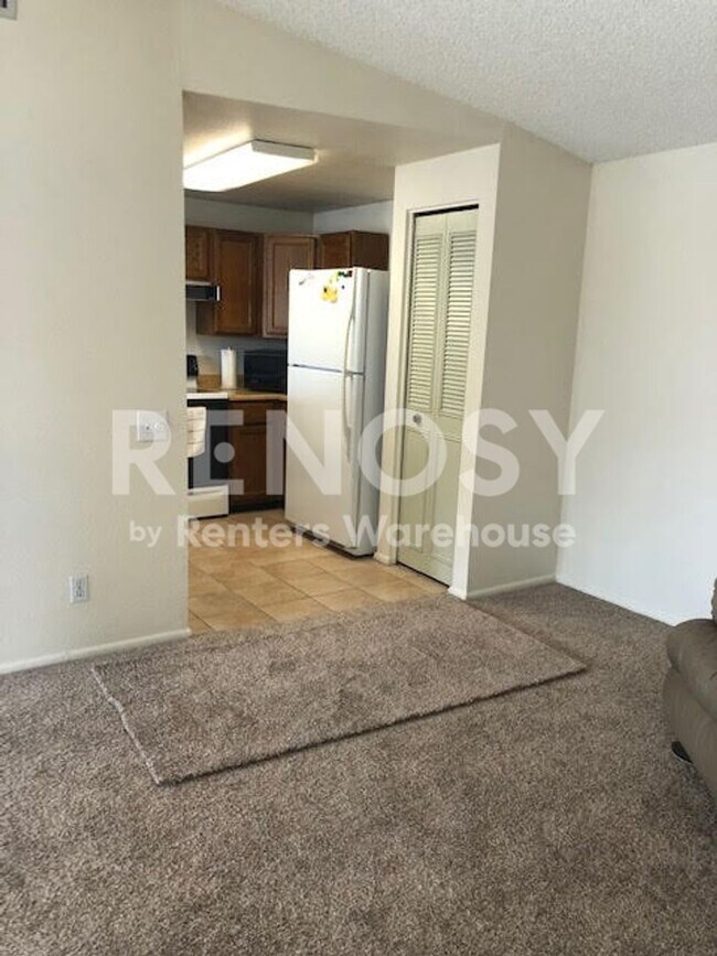 Photo - 2126 N Villas Ln