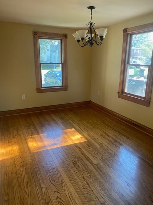 Photo - 124 Maxwell Ave